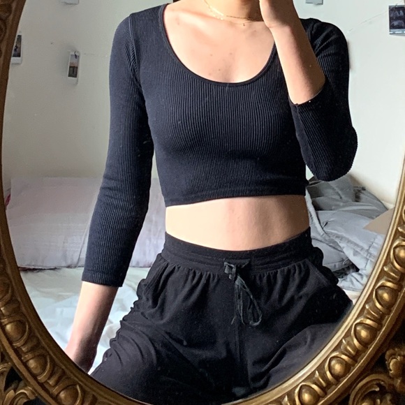 3/$25 Zara Ribbed Crop Top Long Sleeve - Picture 2 of 2